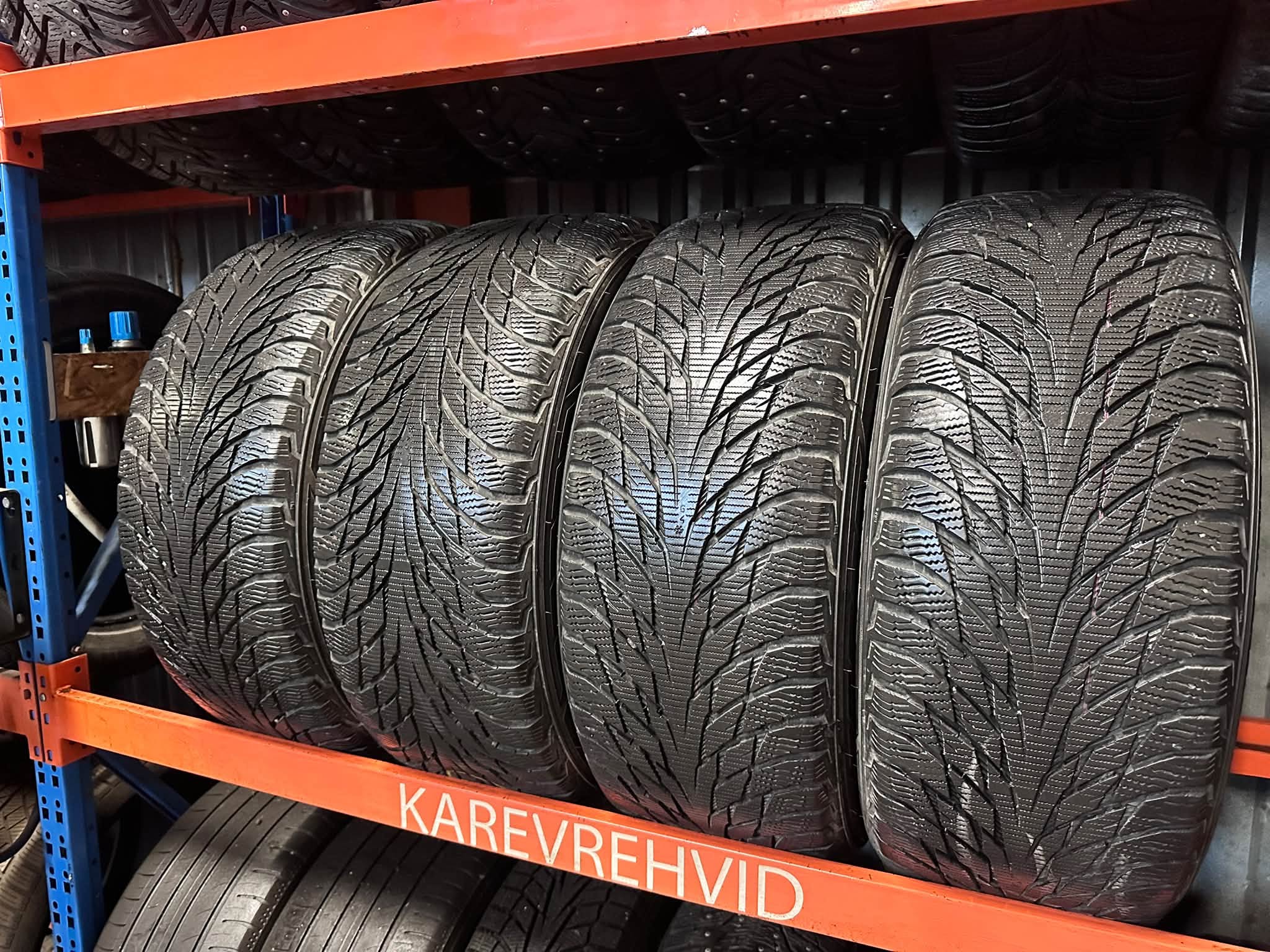 4 Nokian Hakkapeliitta R2 245/50R18 100R RunFlat - Pilt 1