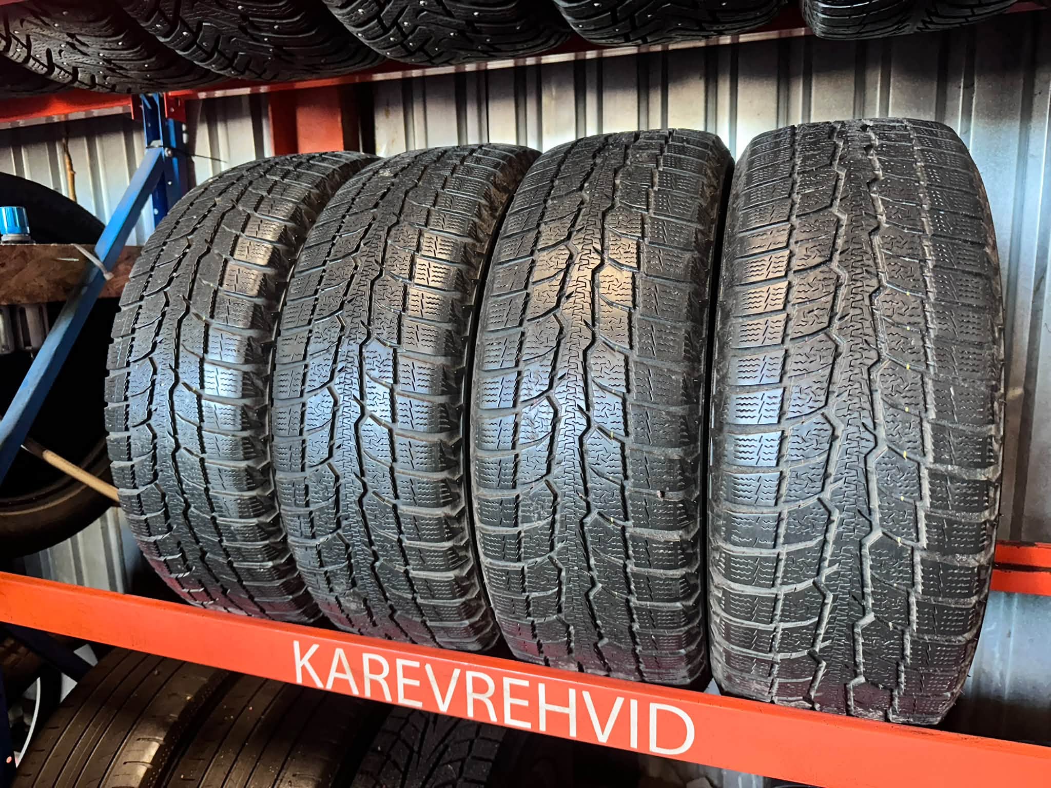 7 Toyo Observe GSI-6 205/60R16 92H - Pilt 1