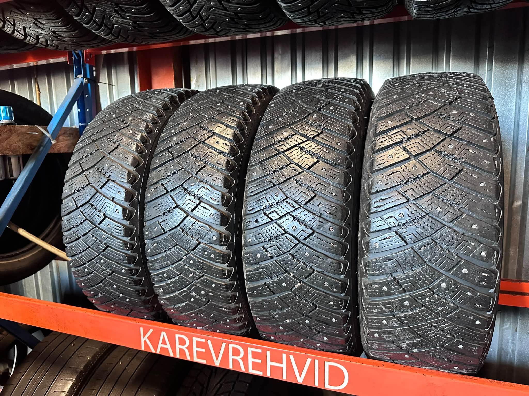 7 Goodyear UltraGrip Ice Arctic 195/65R15 95T - Pilt 1